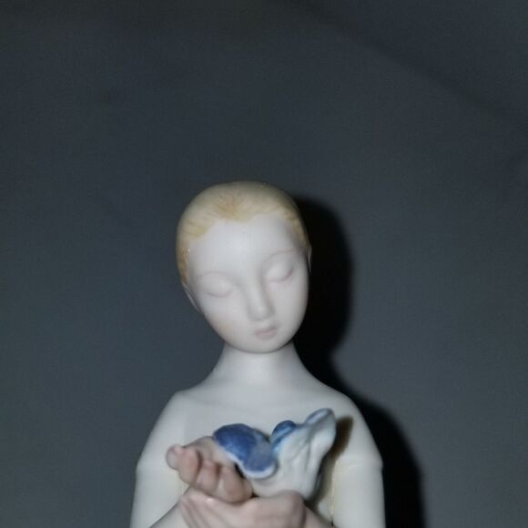 First Flight Cybis Girl With Blue Bird Kneeling 1963  by Patricia Eakins… - Picture 6 of 13